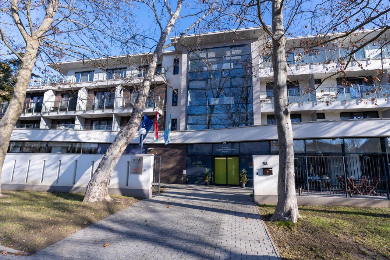 TOK Zamárdi Hotell Eksteriør bilde